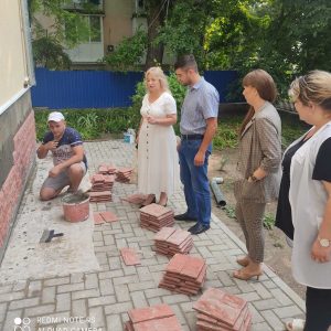 Vizită de lucru în vederea monitorizării și inspectării calității lucrărilor de reparație și termoizolare a fațadei Grădiniței nr.53