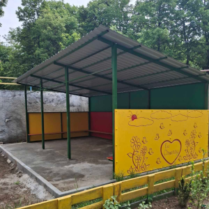 Pe ultima sută de metri cu ridicarea pavilioanelor